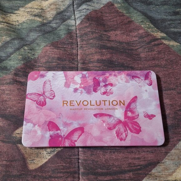 Makeup Revolution Forever Flawless “Butterfly” Eyeshadow Palette 🦋 - Picture 3 of 3